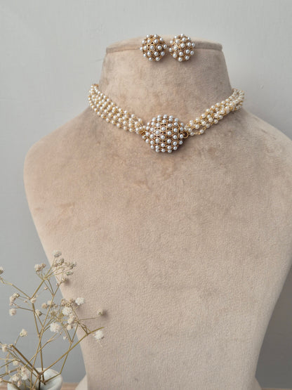 Dakshita Choker Set