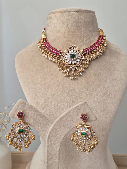 Vijaya Necklace Set