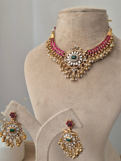 Vijaya Necklace Set