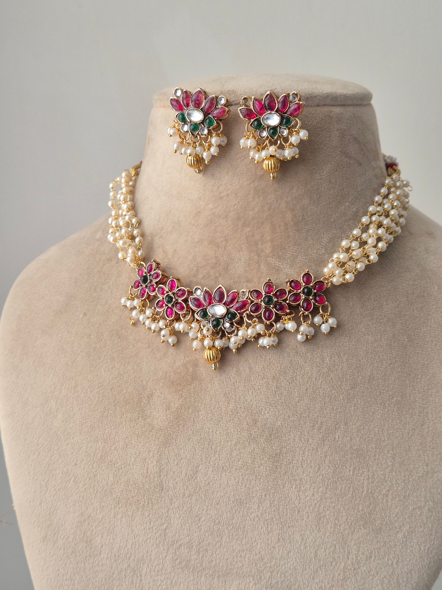 Savitri Choker Necklace Set