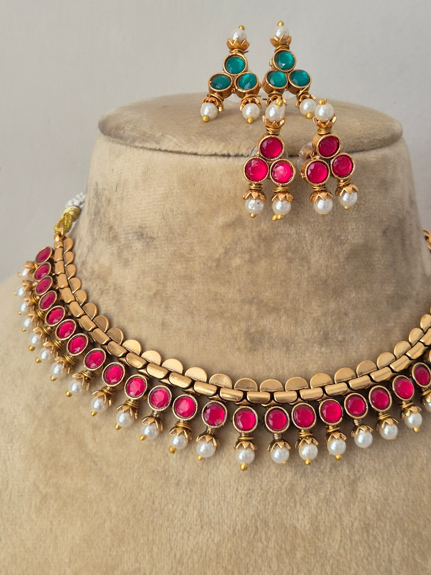Jayanti Reversible Necklace Set - Both Side