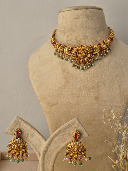 Poorna Necklace Set