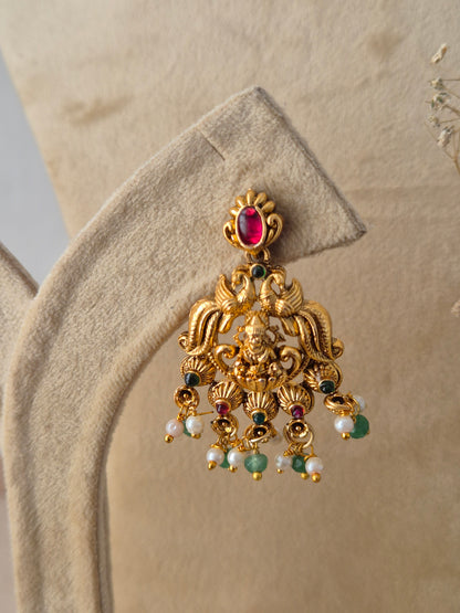 Poorna Necklace Set