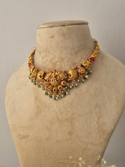 Poorna Necklace Set