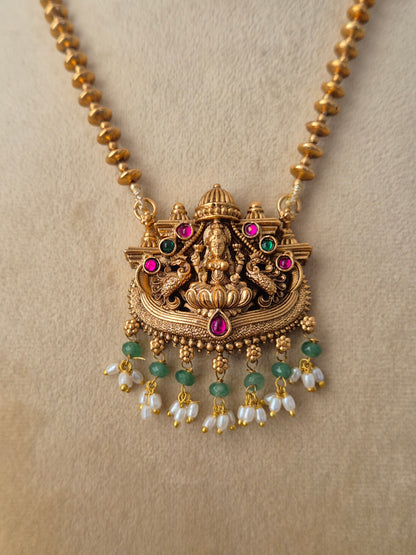 Vrinda Necklace Set