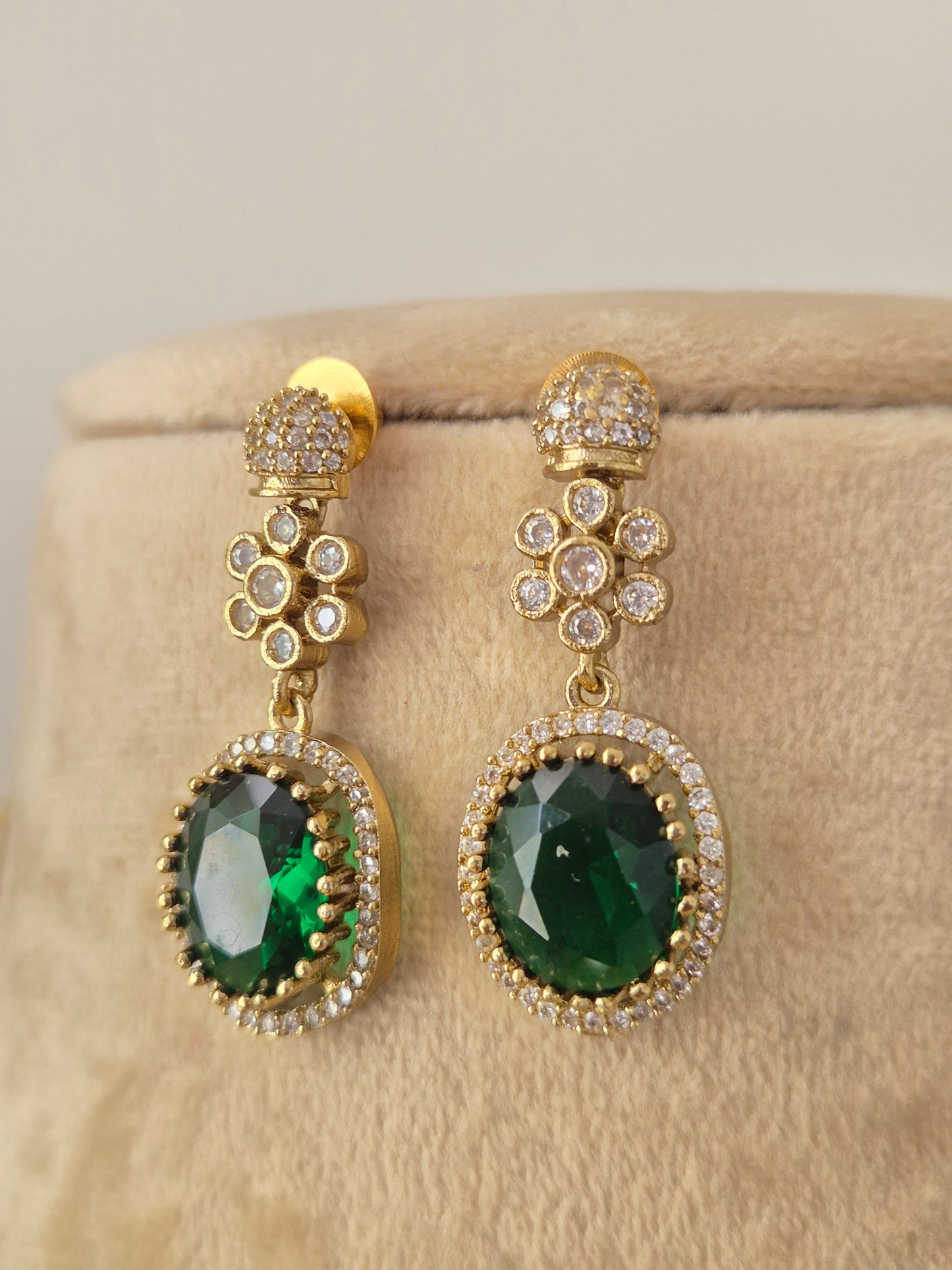 Meghana Necklace Set