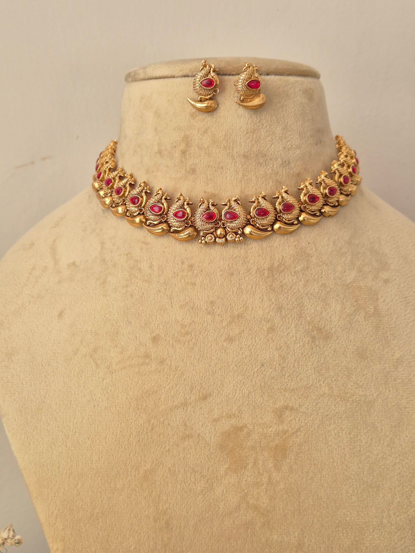 Hemani Necklace Set