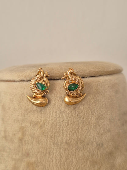 Bhanvi Necklace Set