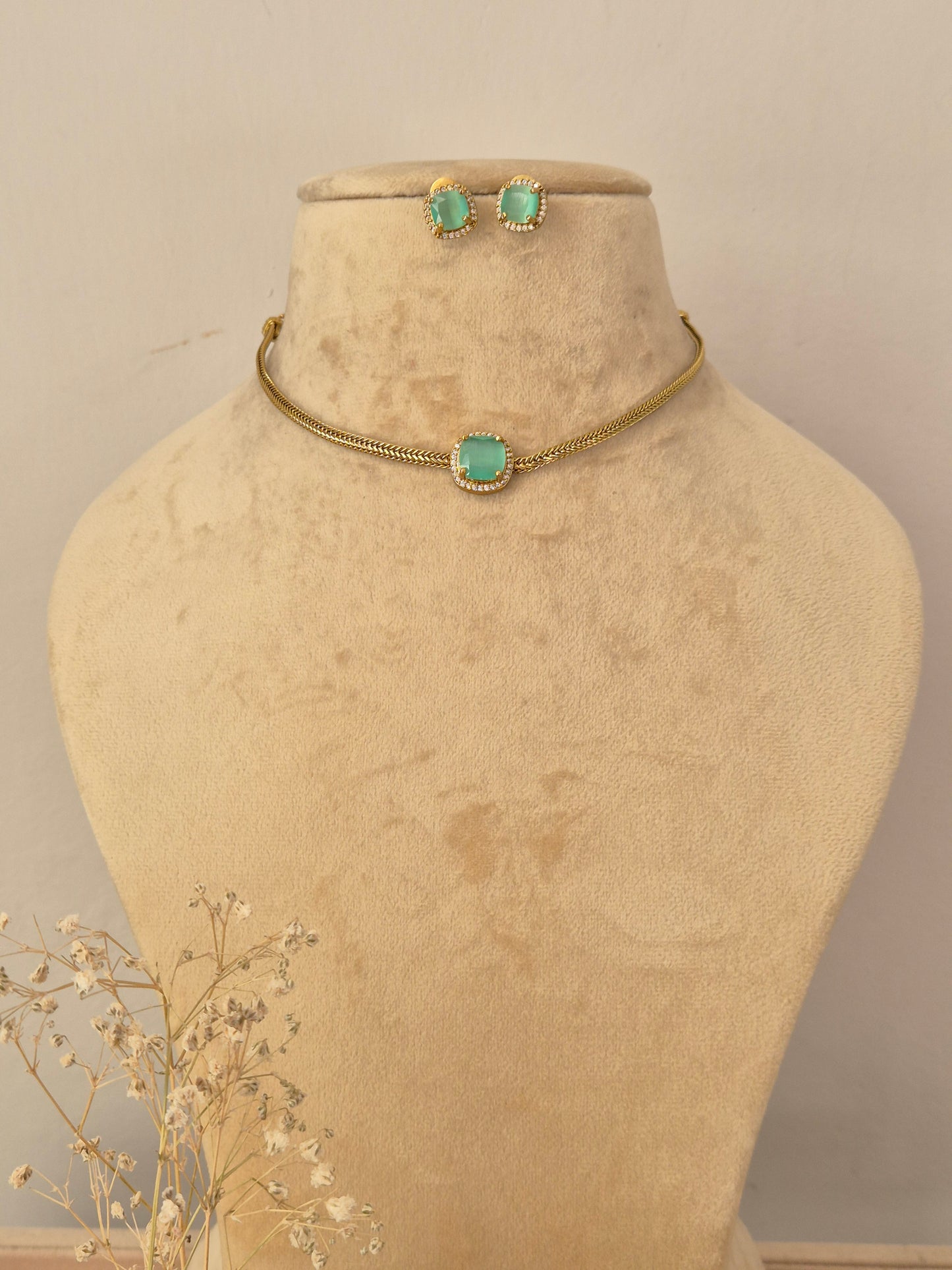 Inayat Necklace Set