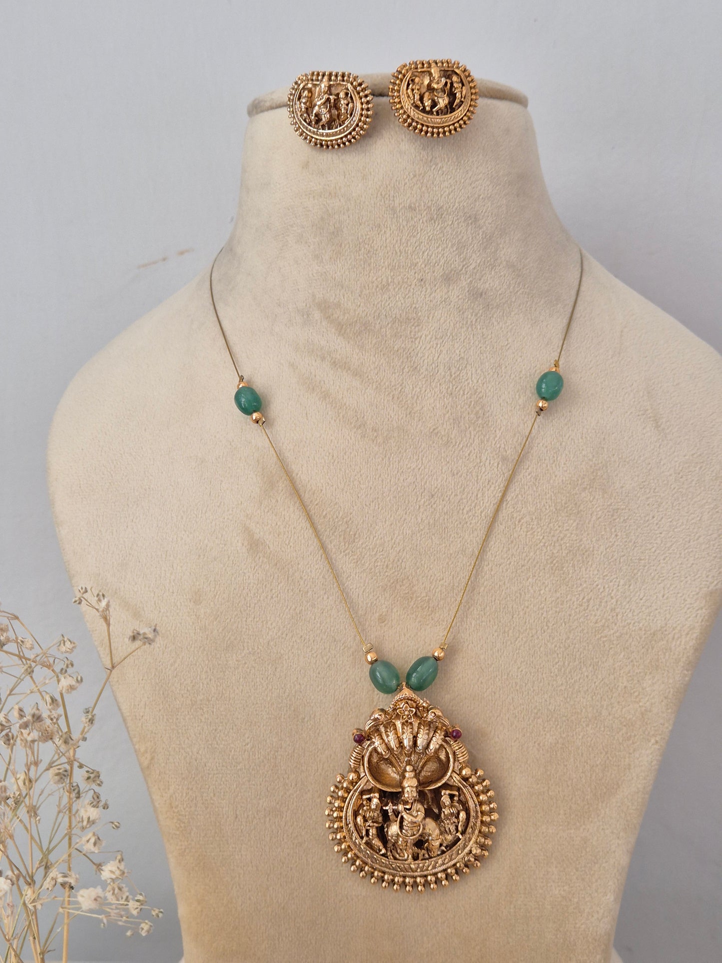 Sevitha Necklace Set