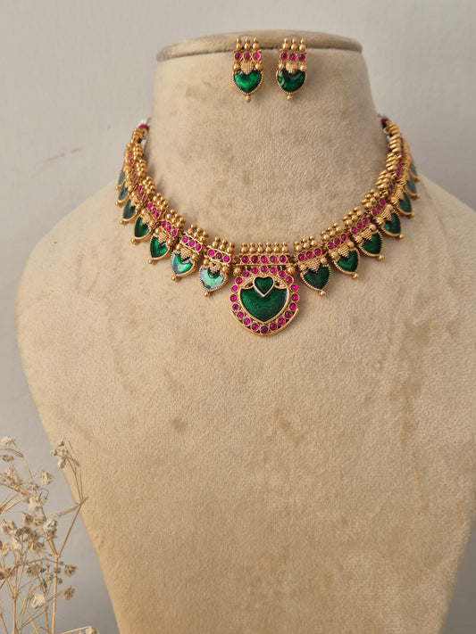 Bhavishya Necklace Set