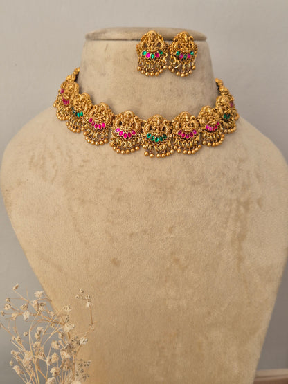 Gagana Necklace Set