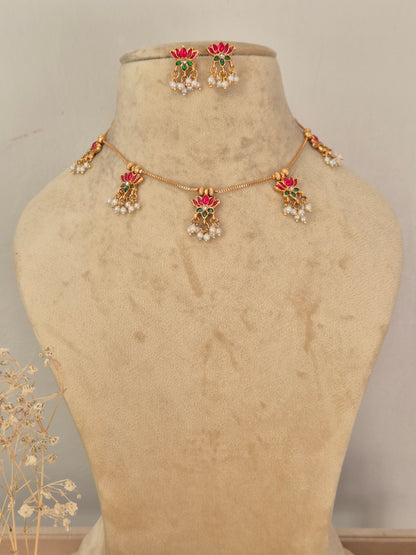 Likhita Necklace Set
