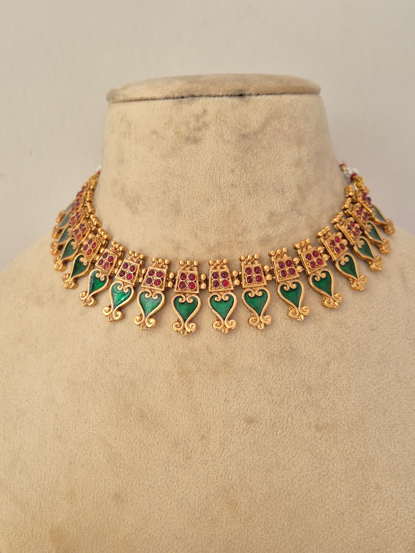 Nisarga Necklace Set