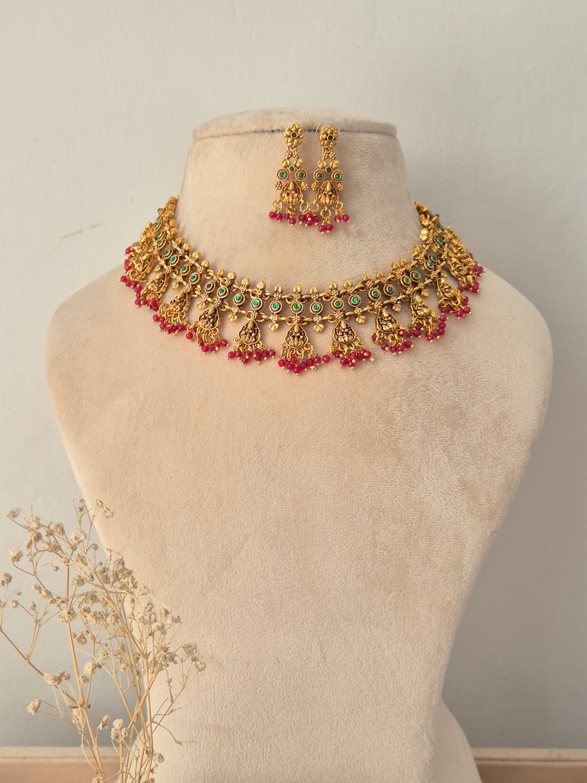 Diptika Necklace Set