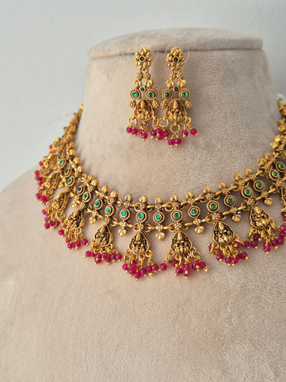 Diptika Necklace Set