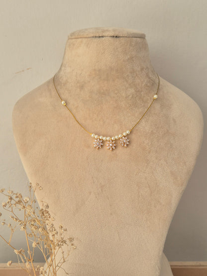 Yaari Invisible Necklace