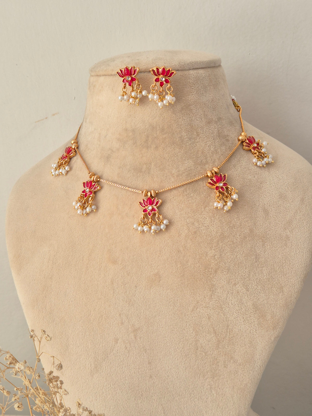 Vidya Necklace Set