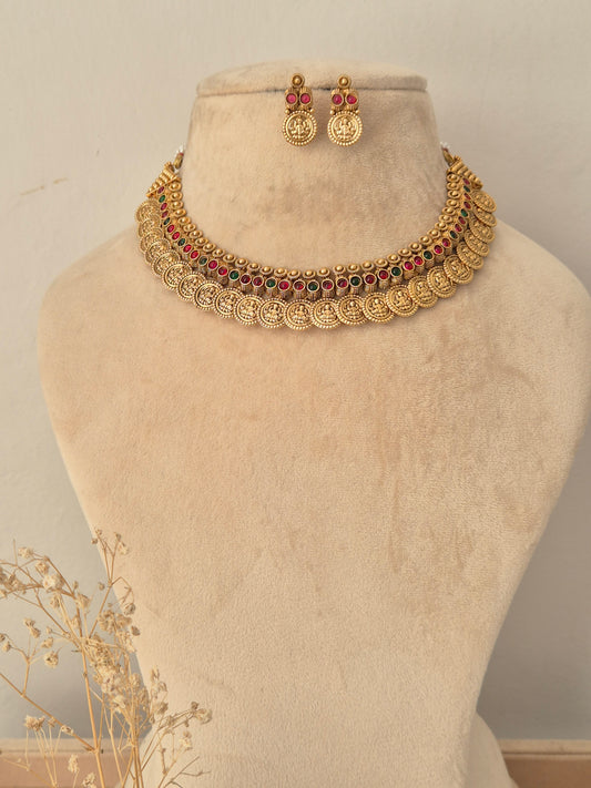 Dravya Necklace Set