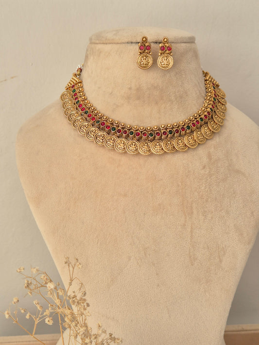 Dravya Necklace Set