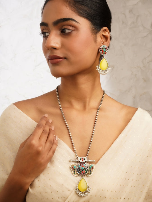 Taru Necklace Set