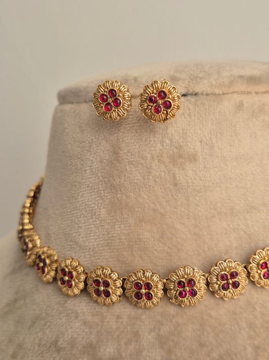 simply crafted golden necklace with matching earrings cute and simple design can be wear everywhere by naitri.in