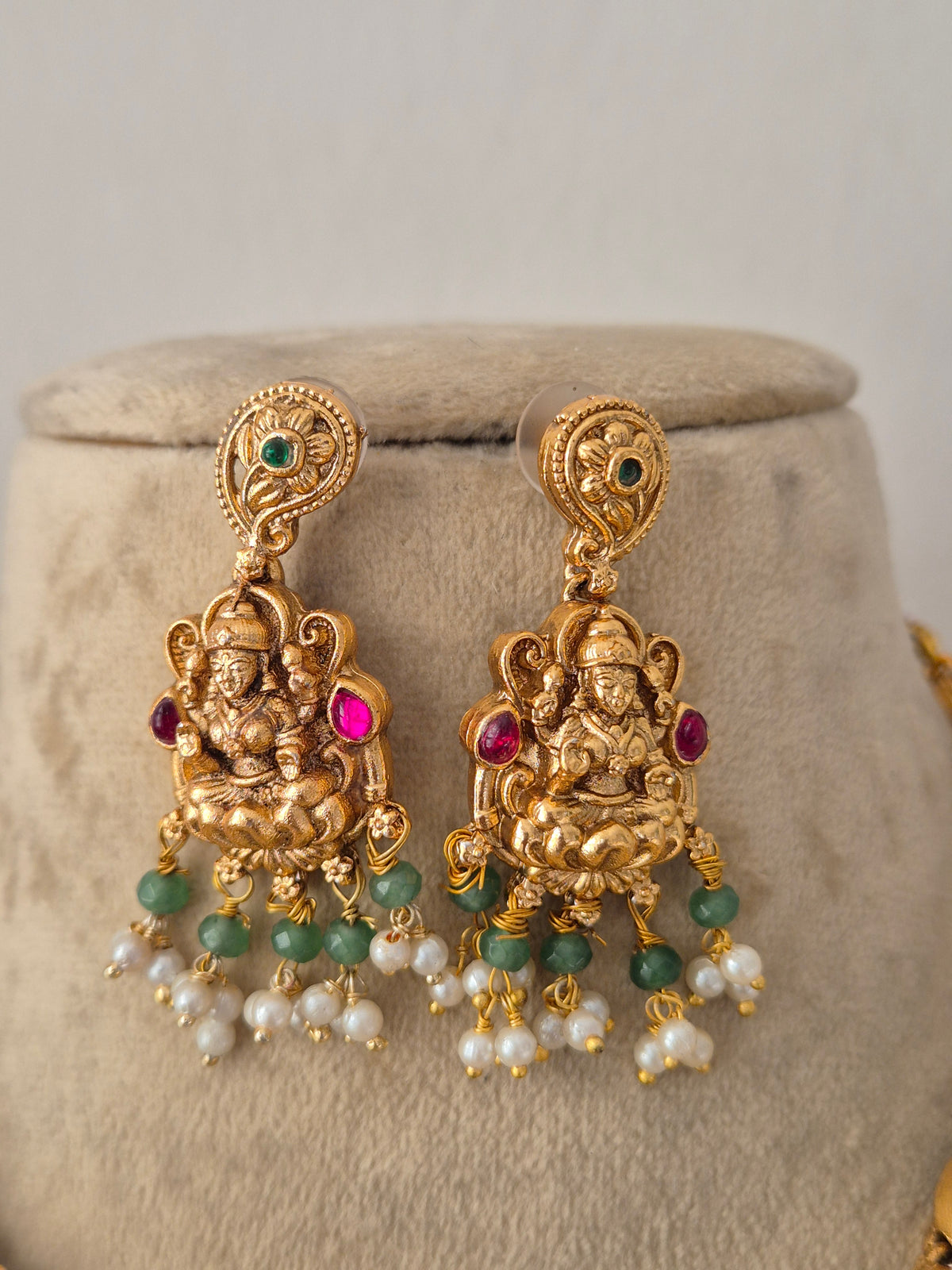 Traditional Indian gold plated earring set by Naitri.in
