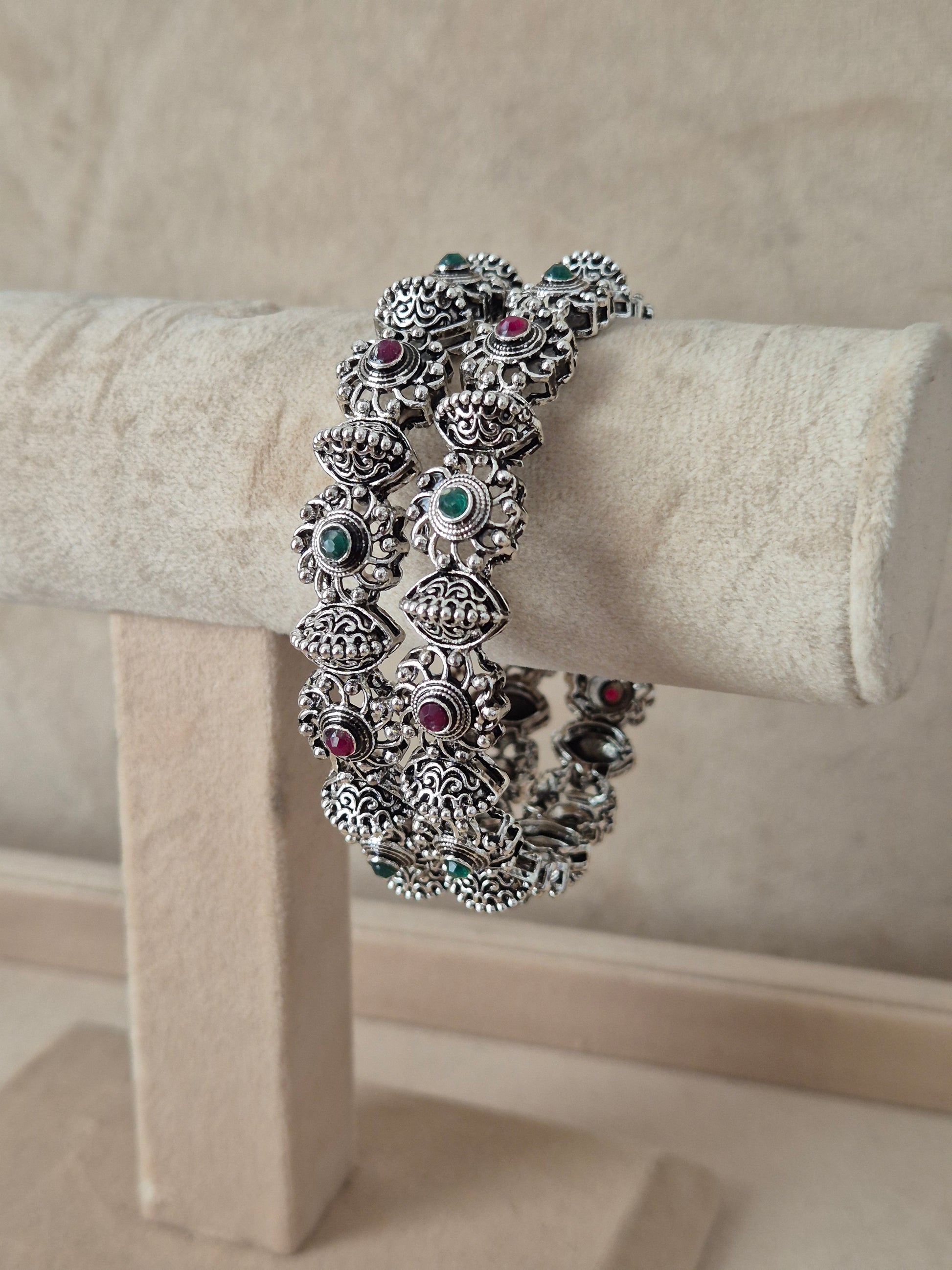Traditional style silver textured bangle bracelet by naitri.in