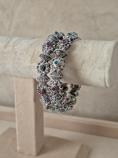 Traditional style silver textured bangle bracelet by naitri.in