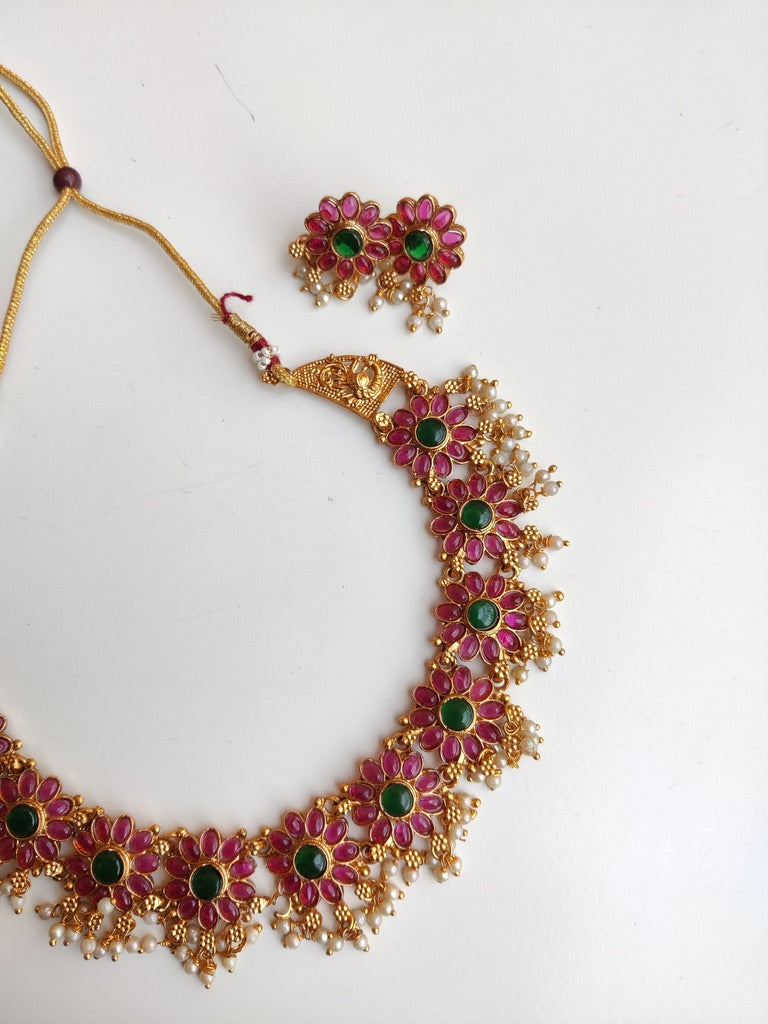 Grace Naitri Temple Necklace Set