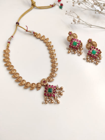 Natrajya Temple Necklace Set by Naitri - Necklace