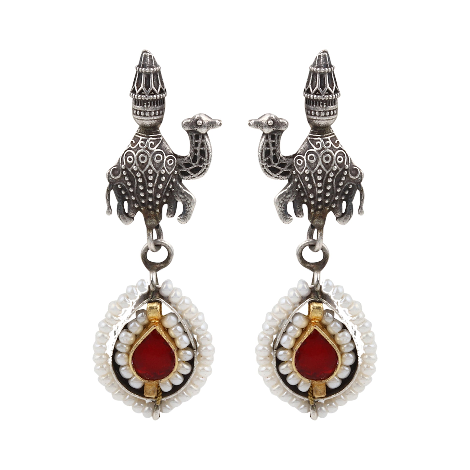 Dual-tone red and silver hasli necklace, Meesha Hasli Set by Naitri on bust form.