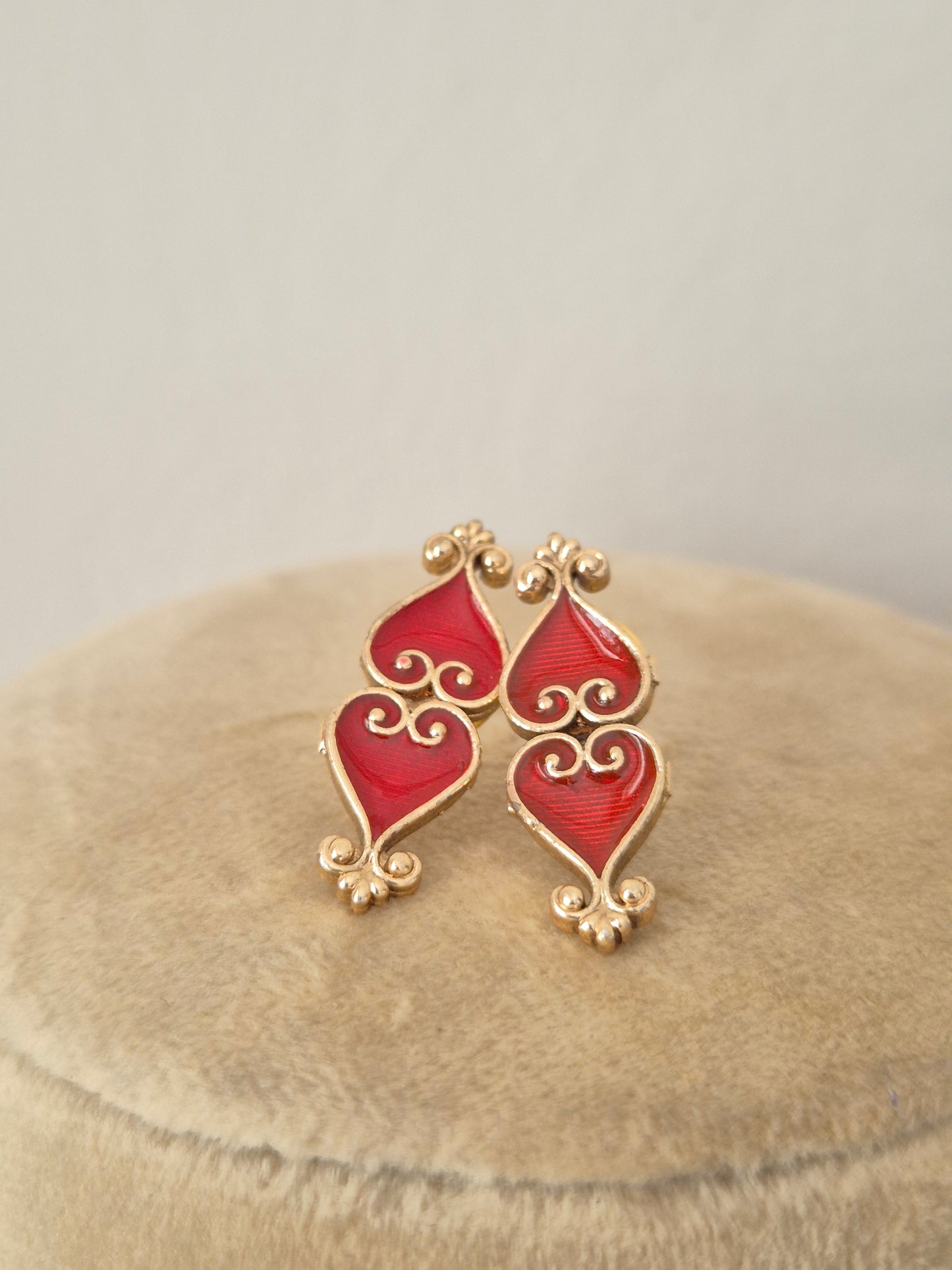Gold-plated earring with red heart patterns studs by naitri.in