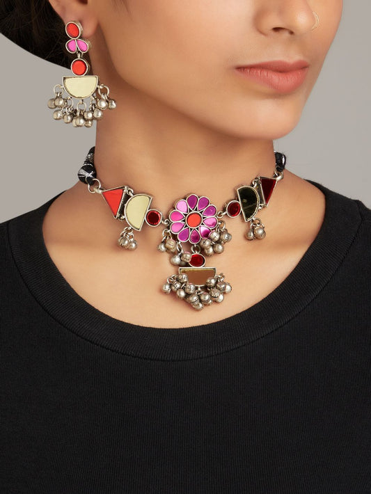 Red, black, pink and gold glass necklace set, Neha by Naitri, displayed on bust.