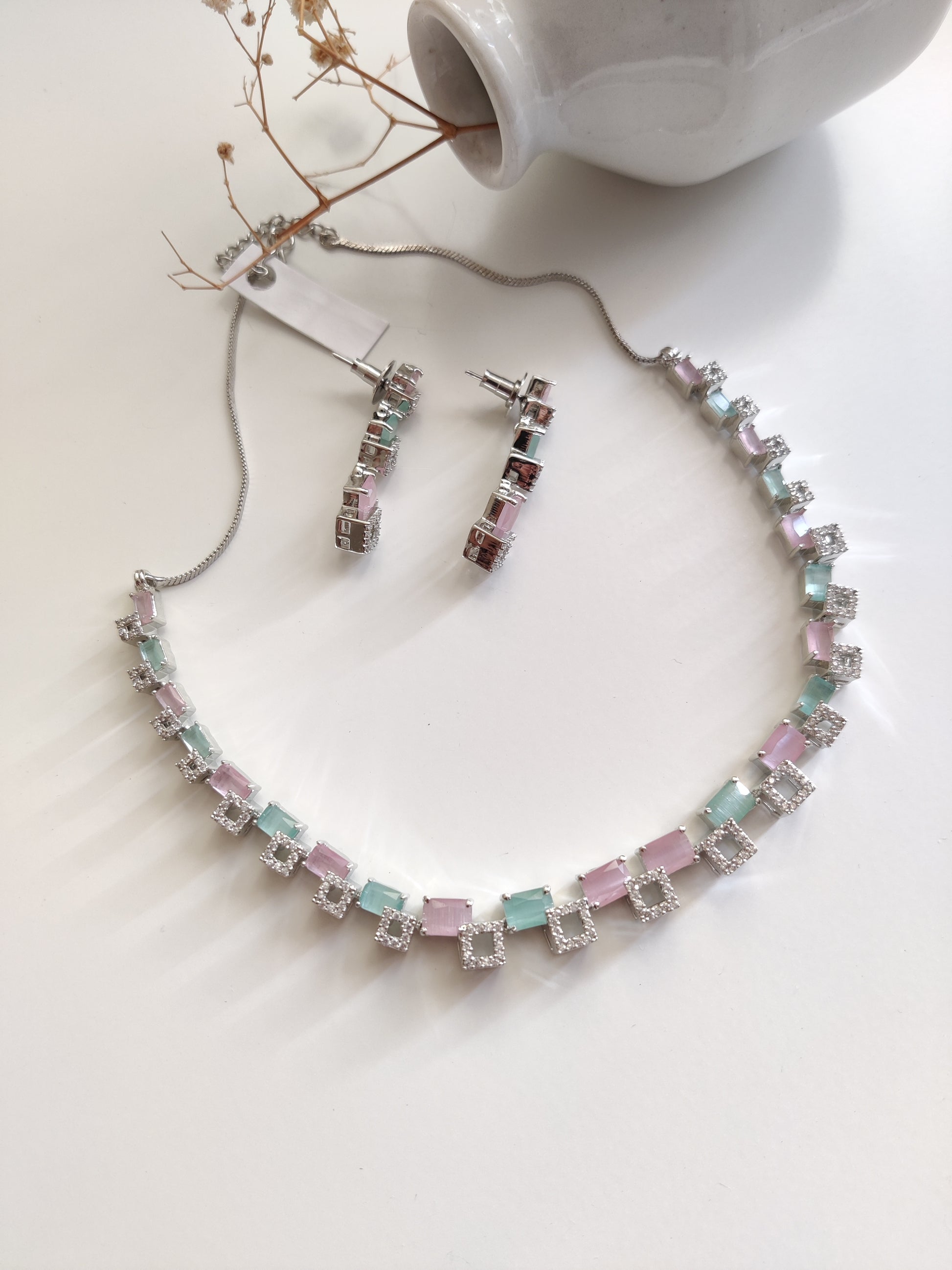 Sadaf Necklace Set by Naitri - Necklace