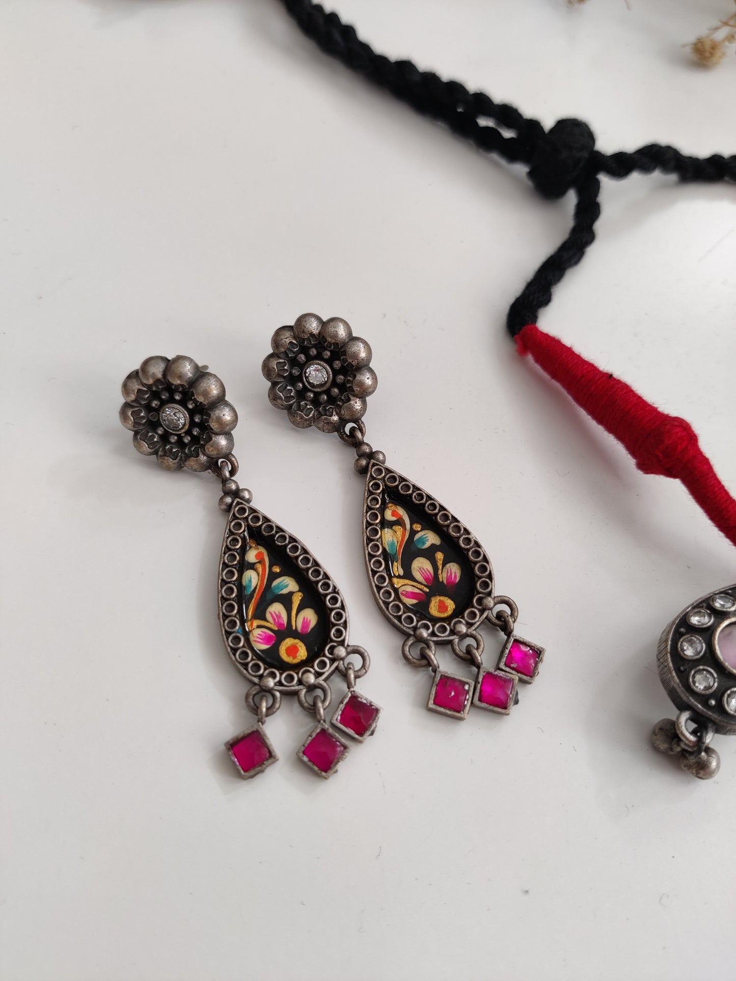 Yamini Necklace Set