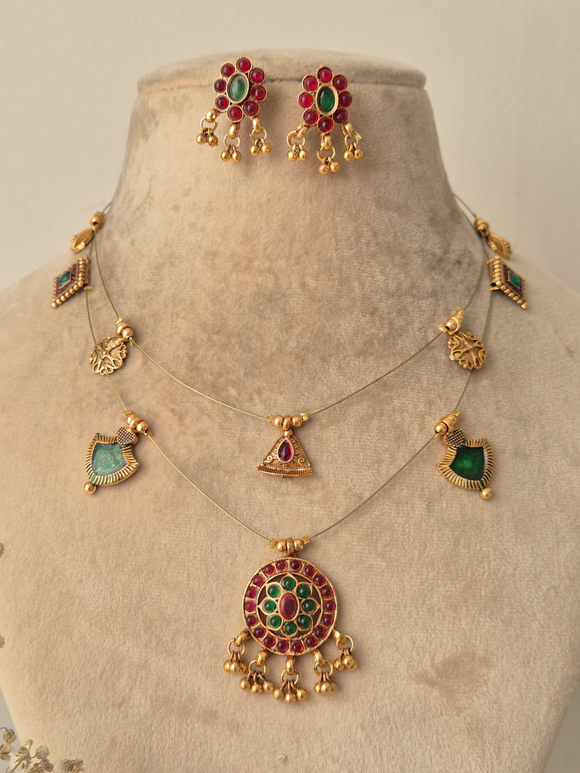 Golden Palki invisible chain necklace and earring set with traditional Indian aesthetic by naitri.in