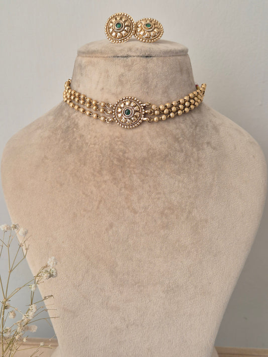 Gold bracelet and earrings brilliance, exquisite craftsmanship by naitri.in