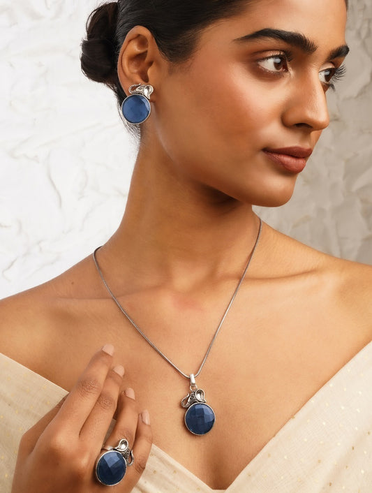 Gatha Necklace set with Ring