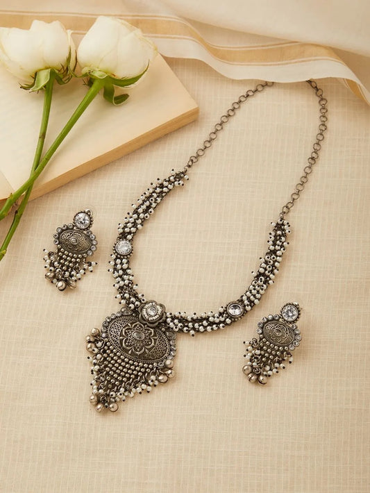 Radha Necklace Set by Naitri - Necklace