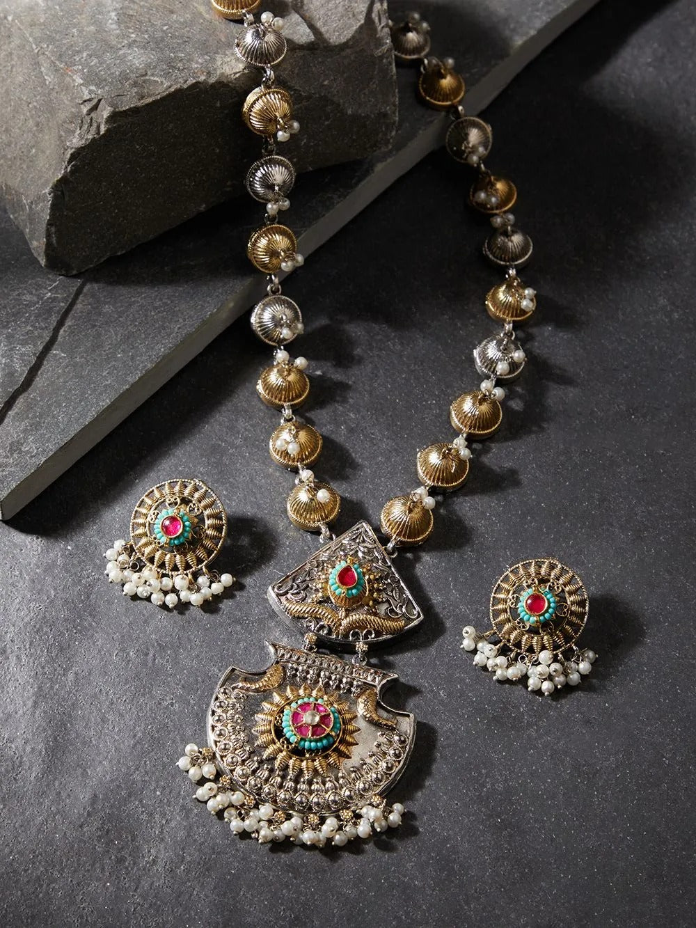 Dharmi Necklace Set