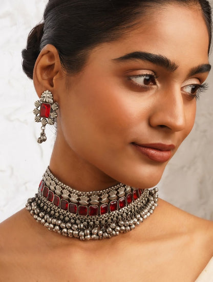 Pratima Necklace Set